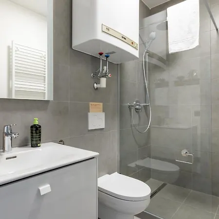 Ξενοδοχείο με διαμερίσματα Limehome Gerbergasse